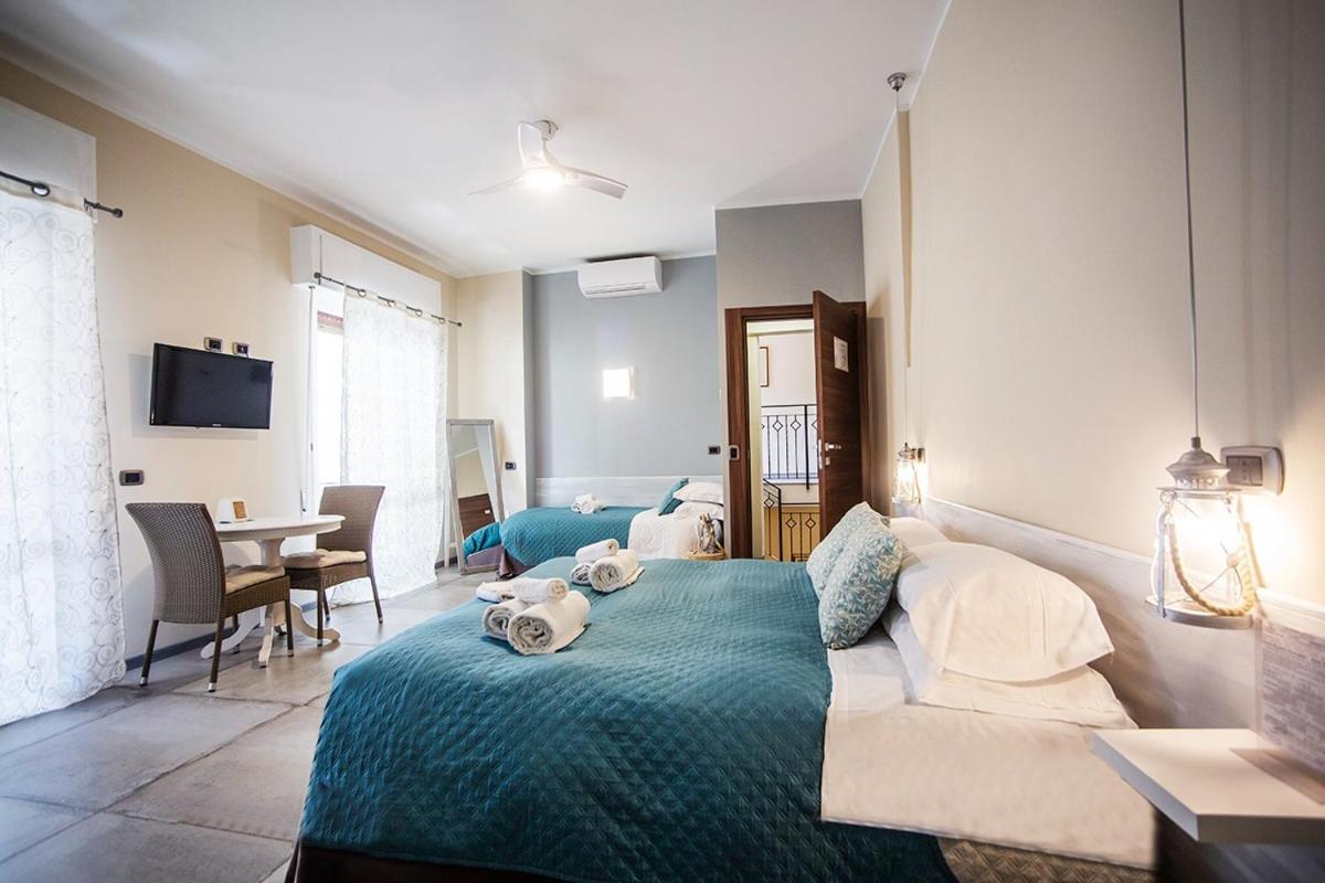 L'Antico Borgo Elena Noli Hotel Eksteriør billede
